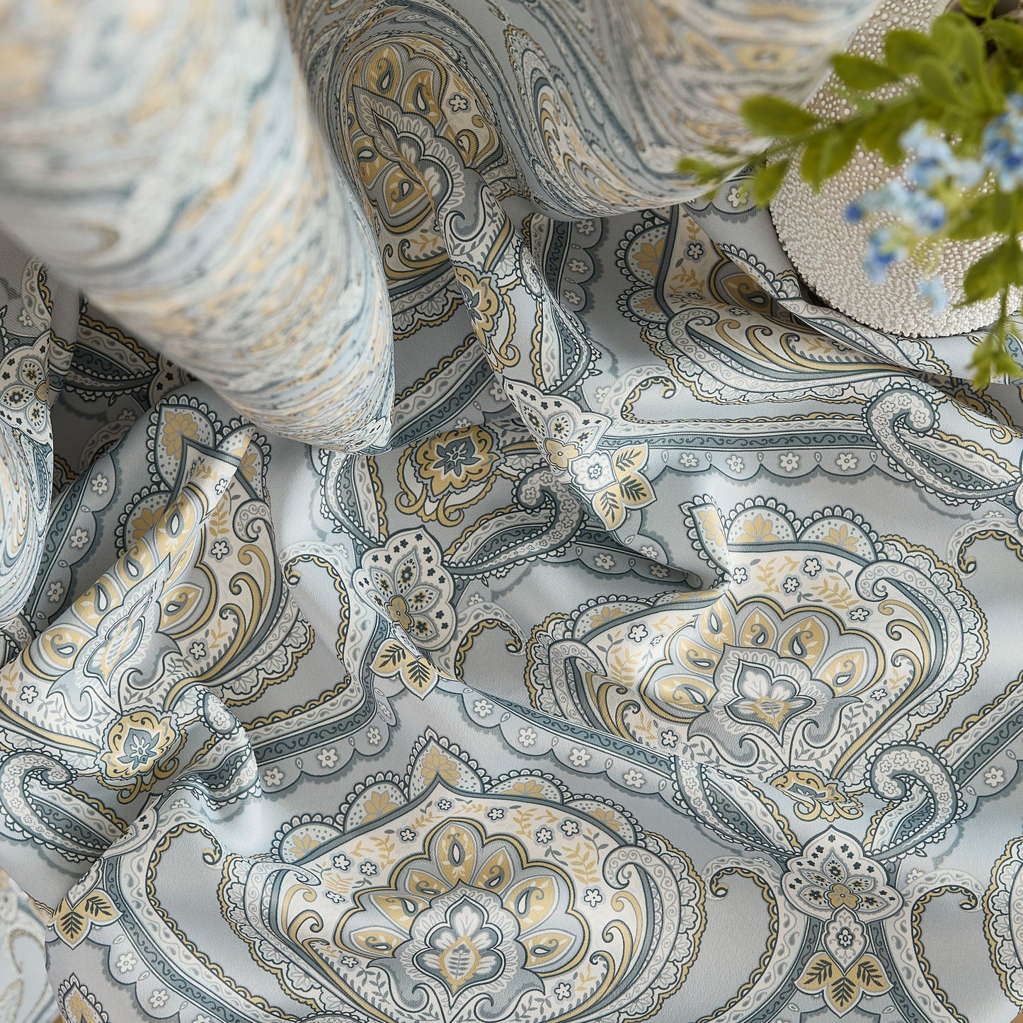 Messina Medallion Paisley Floral Damask Back Tab Rod Pocket Room Darkening Window Curtains - Pair
